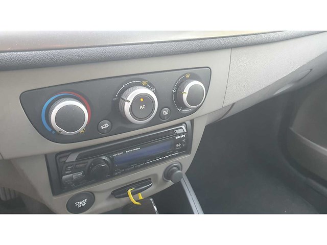 Renault mégane estate 1.6 authentique, 80-ndb-9 - afbeelding 11 van  14