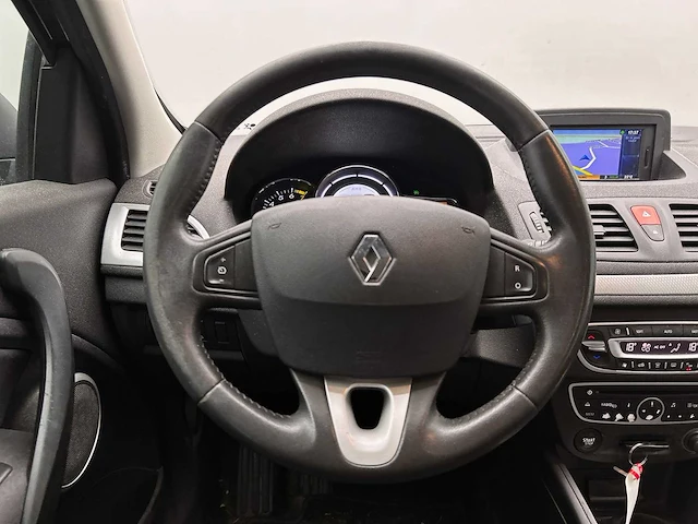 Renault mégane estate 1.6 dynamique 2011 | 83-nzx-9 - afbeelding 5 van  49
