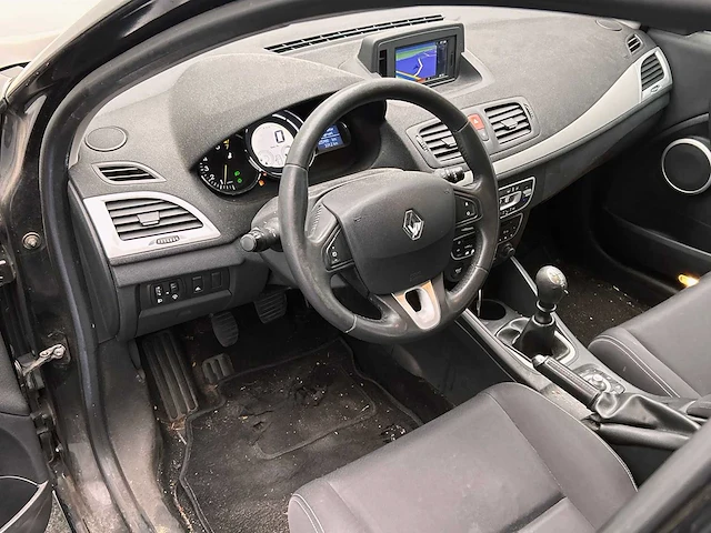 Renault mégane estate 1.6 dynamique 2011 | 83-nzx-9 - afbeelding 15 van  49