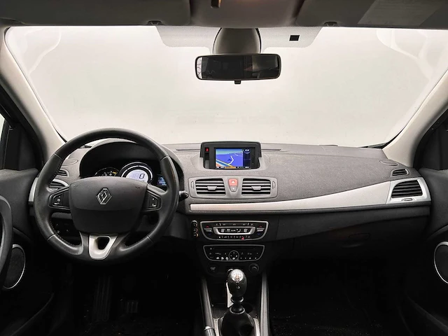 Renault mégane estate 1.6 dynamique 2011 | 83-nzx-9 - afbeelding 16 van  49