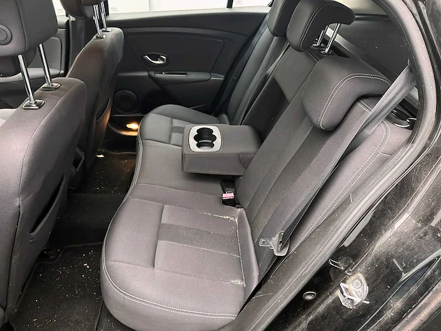 Renault mégane estate 1.6 dynamique 2011 | 83-nzx-9 - afbeelding 33 van  49