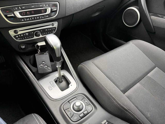 Renault mégane estate 2.0 dynamique automaat, 89-kpv-3 - afbeelding 4 van  14