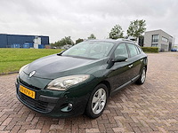 Renault mégane estate 2.0 dynamique automaat, 89-kpv-3 - afbeelding 1 van  14