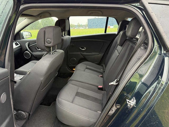 Renault mégane estate 2.0 dynamique automaat, 89-kpv-3 - afbeelding 12 van  14