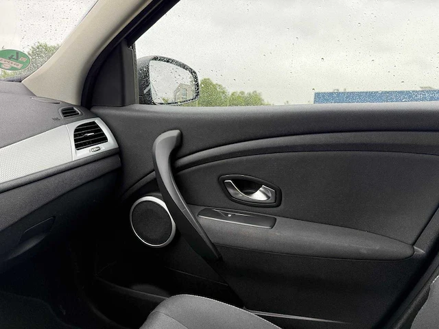 Renault mégane estate 2.0 dynamique automaat *, 89-kpv-3 - afbeelding 3 van  14