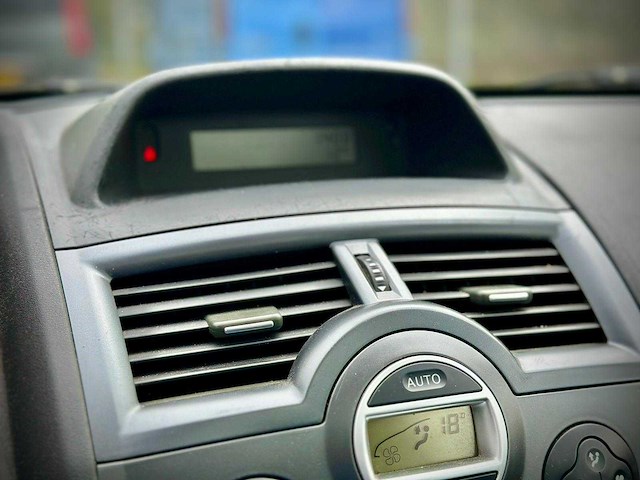 Renault mégane grand tour 1.6 16v business line, 60xxhr - afbeelding 14 van  17