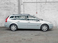 Renault mégane grand tour 2.0-16v dynam.luxe 135pk 2005, 99-rv-zb - afbeelding 2 van  36