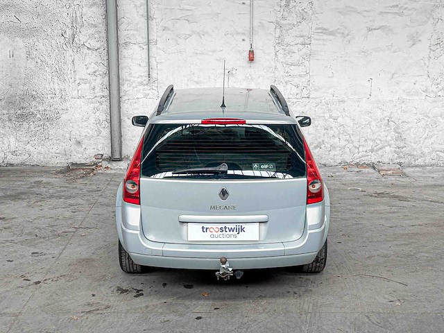 Renault mégane grand tour 2.0-16v dynam.luxe 135pk 2005, 99-rv-zb - afbeelding 8 van  36