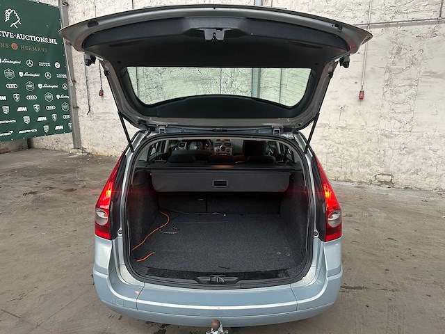 Renault mégane grand tour 2.0-16v dynam.luxe 135pk 2005, 99-rv-zb - afbeelding 32 van  36