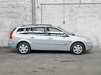 Renault mégane grand tour 2.0-16v dynam.luxe 135pk 2005, 99-rv-zb - afbeelding 11 van  21