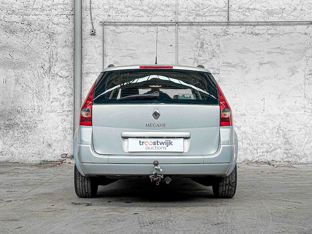 Renault mégane grand tour 2.0-16v dynam.luxe 135pk 2005, 99-rv-zb - afbeelding 16 van  21