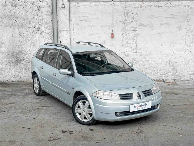 Renault mégane grand tour 2.0-16v dynam.luxe 135pk 2005, 99-rv-zb - afbeelding 9 van  21