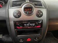 Renault mégane grand tour 2.0-16v dynam.luxe 135pk 2005, 99-rv-zb - afbeelding 21 van  36