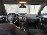 Renault mégane grand tour 2.0-16v dynam.luxe 135pk 2005, 99-rv-zb - afbeelding 26 van  36