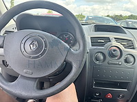 Renault megane sedan 1.6i 16v authentique confort,2004 - afbeelding 9 van  36
