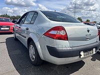 Renault megane sedan 1.6i 16v authentique confort,2004 - afbeelding 34 van  36
