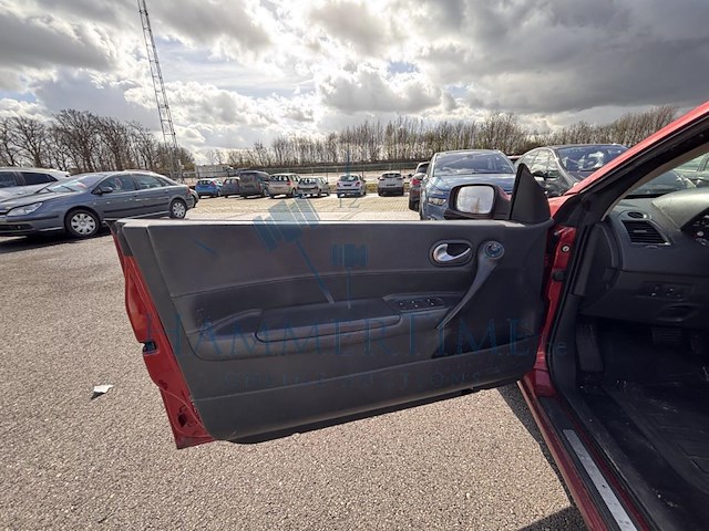 Renault megane sw 2 1 5 dci authentique confort 100 at, 2005 - afbeelding 42 van  42