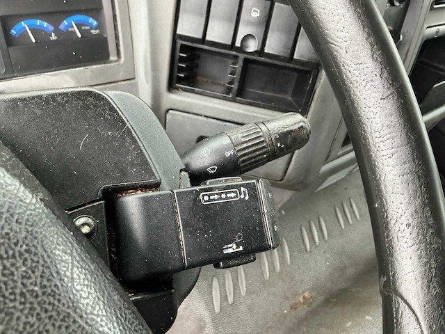 Renault midlum 180 dci vrachtwagen - afbeelding 16 van  74