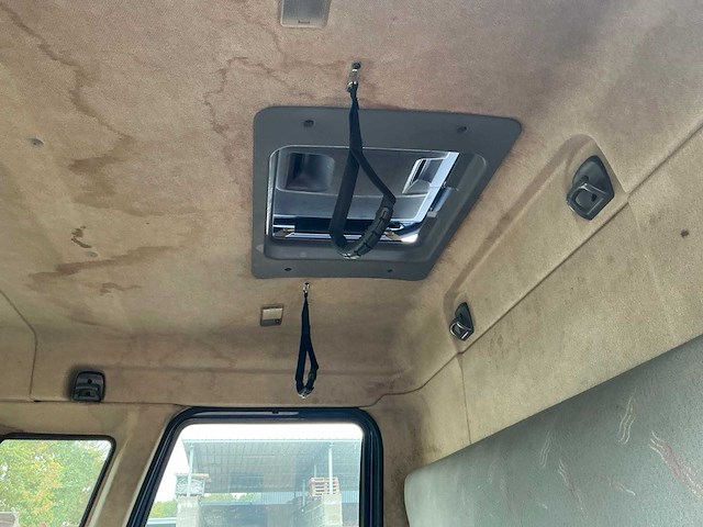 Renault midlum 180 dci vrachtwagen - afbeelding 32 van  74