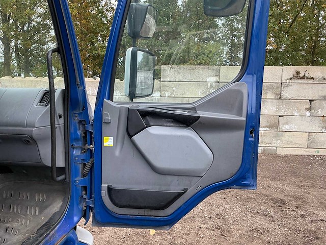 Renault midlum 180 dci vrachtwagen - afbeelding 39 van  74