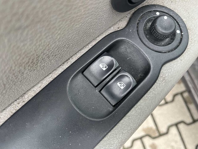 Renault modus 1.4-16v authentique luxe 2005 | 61-tj-jb - afbeelding 26 van  29