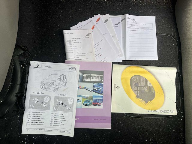 Renault modus 1.4-16v authentique luxe 2005 | 61-tj-jb - afbeelding 16 van  29