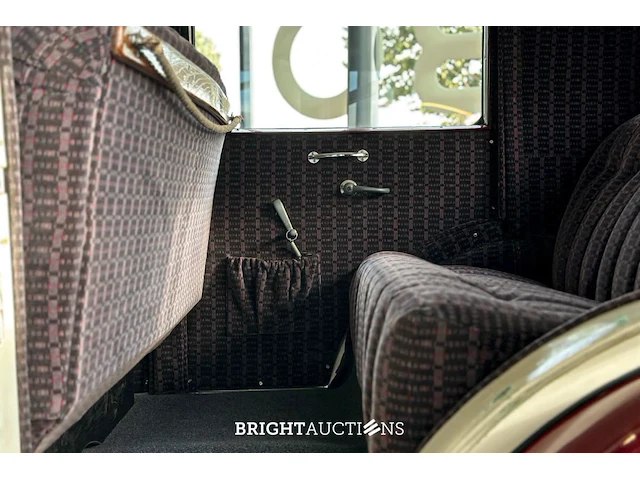 Renault monaquatre 1930 - oldtimer, dm-89-87 - afbeelding 33 van  49
