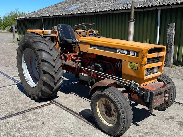Renault oldtimer tractor - afbeelding 3 van  9