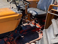 Renault oldtimer tractor - afbeelding 7 van  9