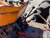 Renault oldtimer tractor - afbeelding 8 van  9