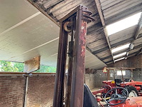Renault oldtimer tractor - afbeelding 5 van  12