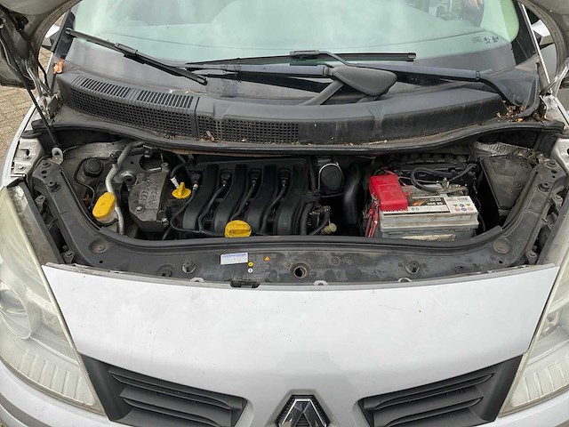 Renault scénic 05-zf-zf - afbeelding 17 van  31