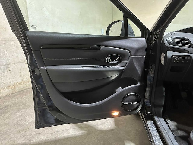 Renault scénic 1.2 tce bose 116pk 2013, 2-zkf-02 - afbeelding 37 van  42