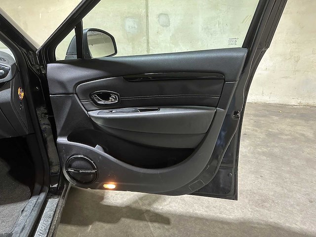 Renault scénic 1.2 tce bose 116pk 2013, 2-zkf-02 - afbeelding 40 van  42