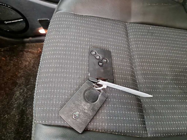 Renault scénic 1.2 tce bose 2014 | 2-szh-07 - afbeelding 18 van  49