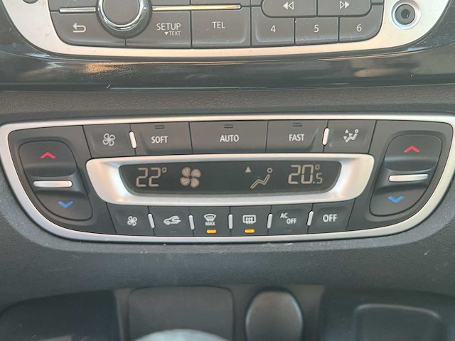 Renault scénic 1.2 tce bose 2014 | 2-szh-07 - afbeelding 29 van  49