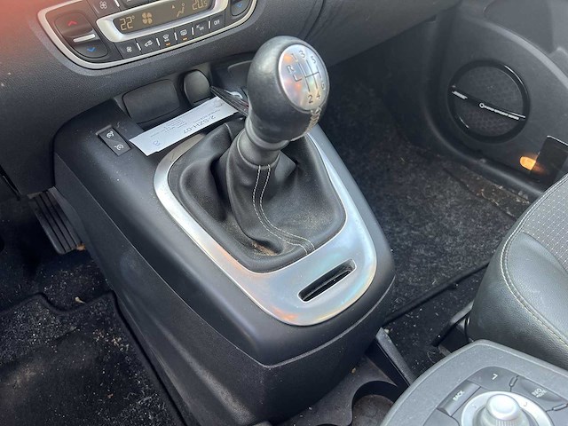 Renault scénic 1.2 tce bose 2014 | 2-szh-07 - afbeelding 33 van  48