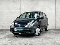 Renault scénic 1.4-16v air 95pk 2001 (origineel-nl), 42-hh-gz - afbeelding 1 van  9