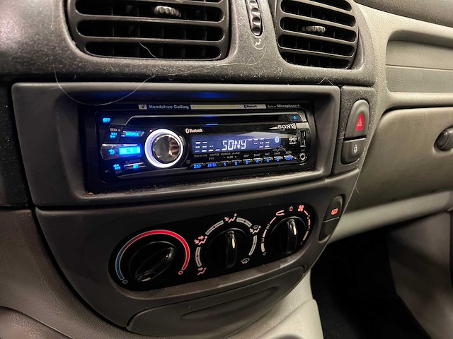 Renault scénic 1.4-16v air 95pk 2001 (origineel-nl), 42-hh-gz - afbeelding 9 van  9