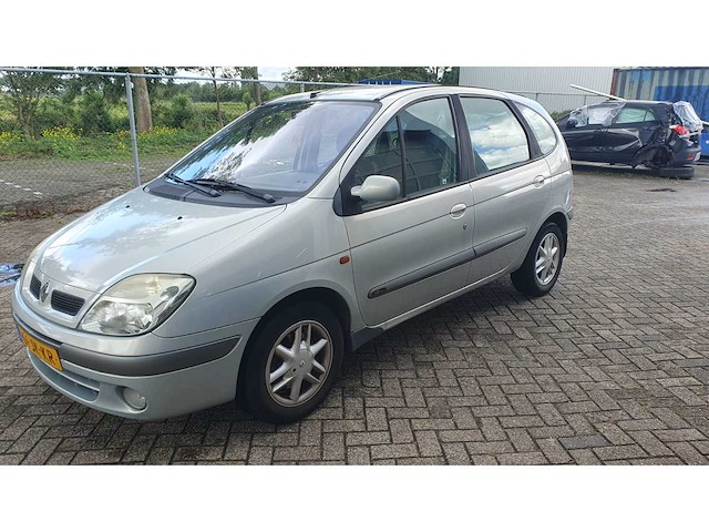 Renault scénic 1.6 16v authentique, 61-jk-kr - afbeelding 2 van  12