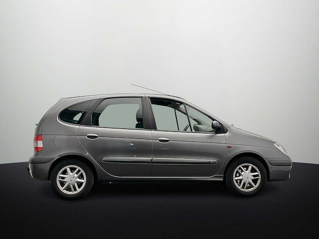 Renault scénic 1.6-16v dynamique 2002 | 20-rz-zf - afbeelding 2 van  12