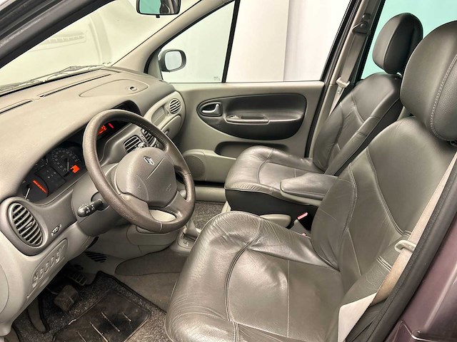 Renault scénic 1.6-16v dynamique 2002 | 20-rz-zf - afbeelding 4 van  12