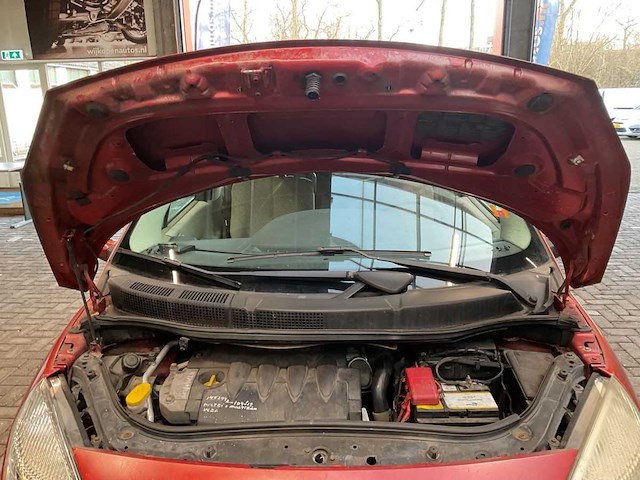 Renault scénic 1.6-16v dynamique comfort 2006 | 24-sr-zs - afbeelding 9 van  10