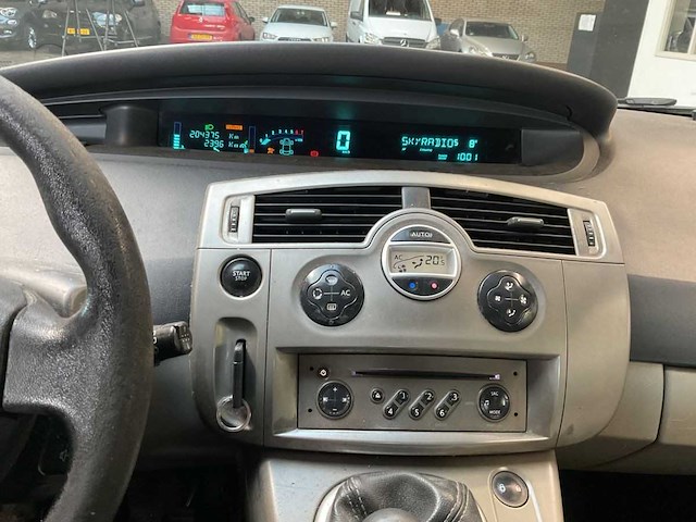 Renault scénic 1.6-16v dynamique comfort 2006 | 24-sr-zs - afbeelding 7 van  12