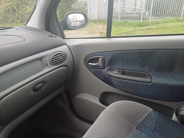 Renault scénic 1.6 16v expression automaat, 38-jr-hz - afbeelding 7 van  15