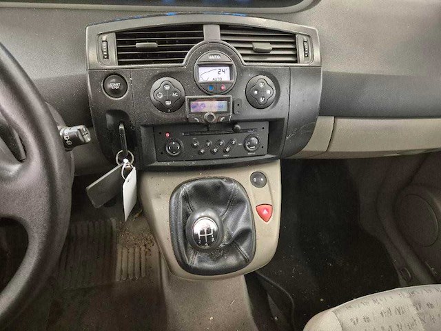 Renault scénic 1.6-16v expression comfort 2005 | 31-rz-xz - afbeelding 5 van  22