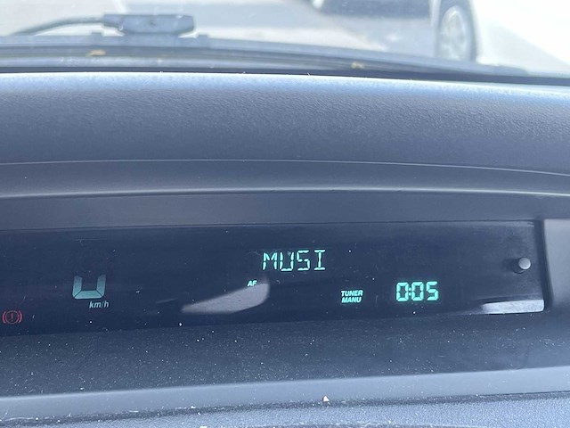 Renault scénic 1.6-16v expression comfort 2005 | 31-rz-xz - afbeelding 2 van  22