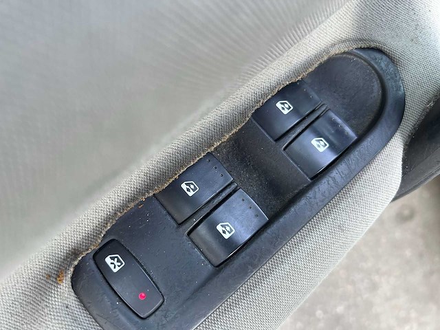 Renault scénic 1.6-16v expression comfort 2005 | 31-rz-xz - afbeelding 8 van  22