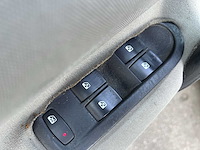 Renault scénic 1.6-16v expression comfort 2005 | 31-rz-xz - afbeelding 8 van  22