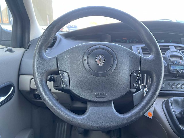 Renault scénic 1.6-16v expression comfort 2005 | 31-rz-xz - afbeelding 17 van  22